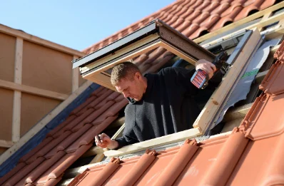 Pose de fenêtres de toit Velux à Feillens